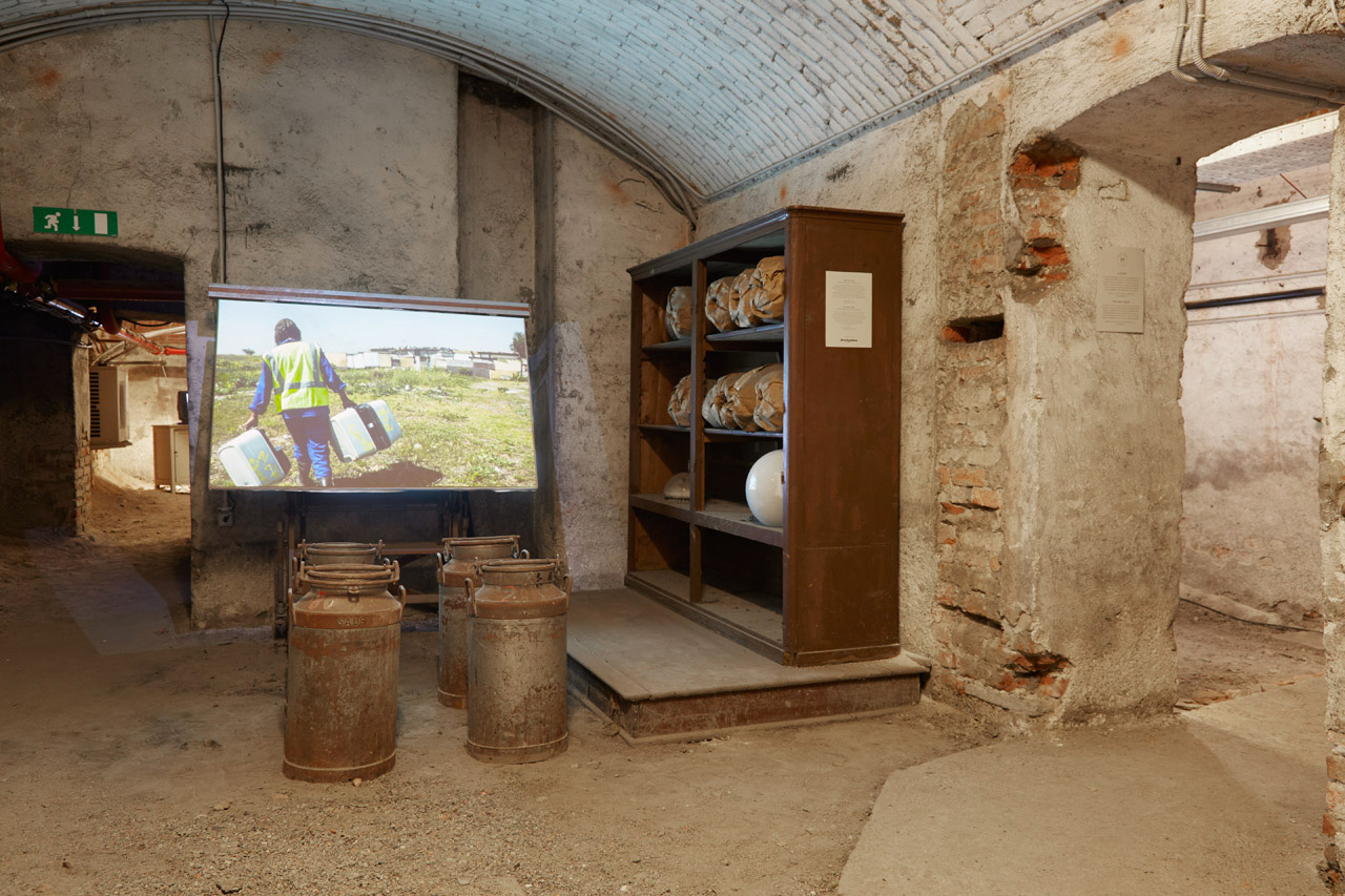  Museo della Merda - Design Week 